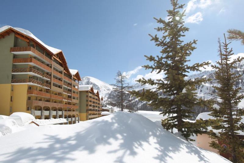 Residence C2A Les Terrasses D'Isola 伊索拉 外观 照片