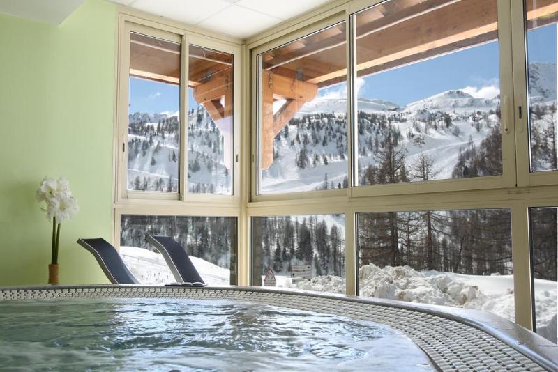 Residence C2A Les Terrasses D'Isola 伊索拉 外观 照片