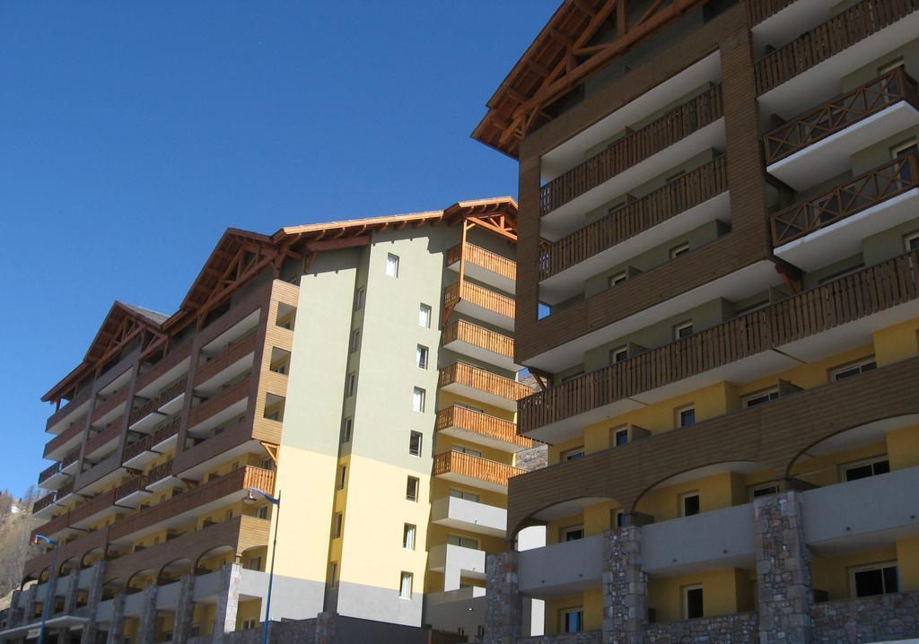 Residence C2A Les Terrasses D'Isola 伊索拉 外观 照片